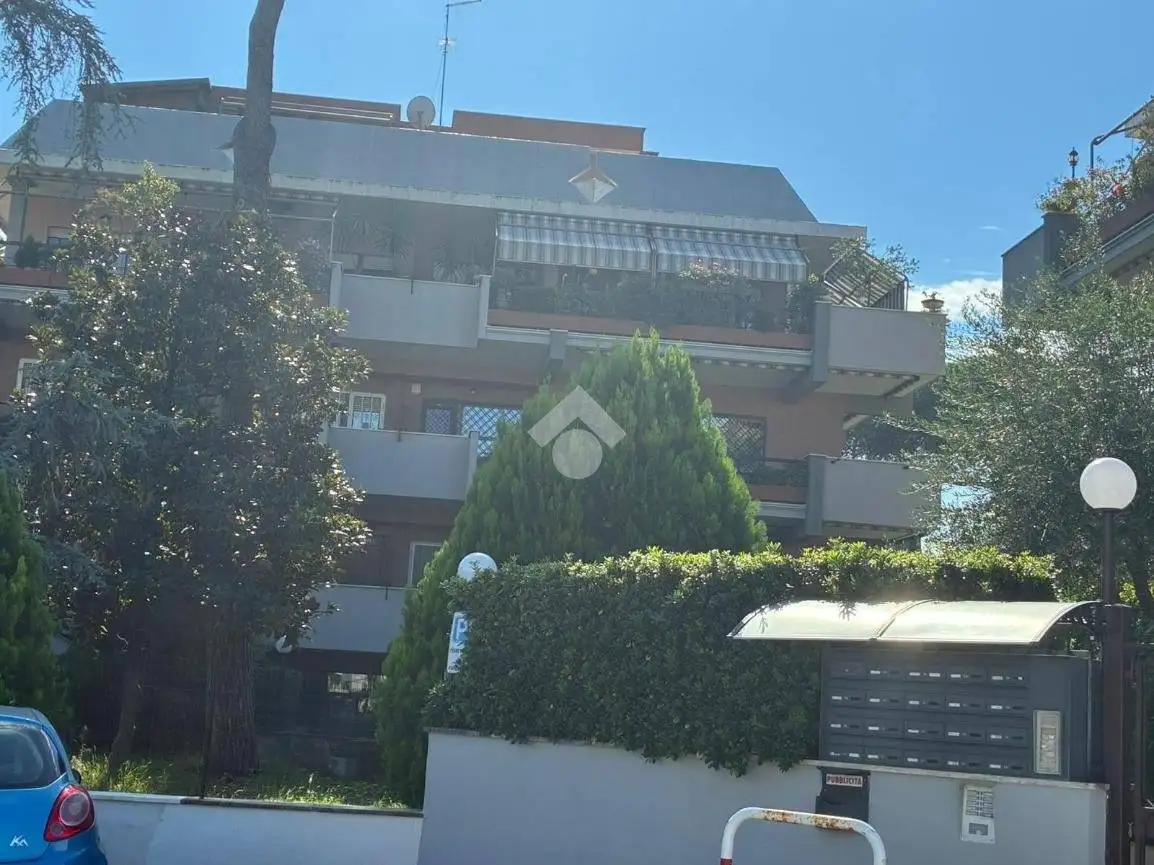Appartamento in vendita a Roma