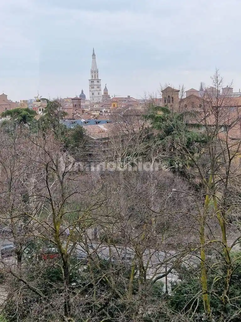 Appartamento in vendita a Modena