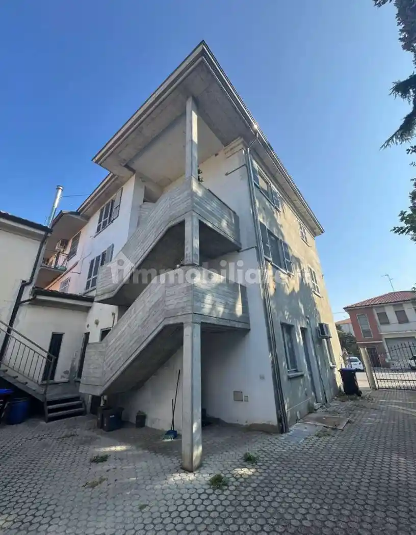 Casa indipendente in vendita a San Giorgio Piacentino