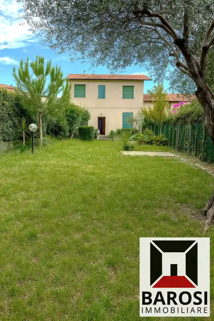 Villetta a schiera in vendita a Pietrasanta