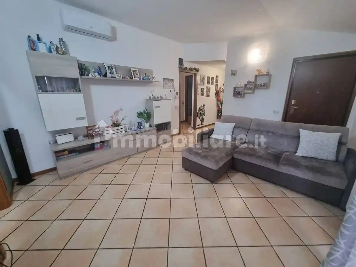 Appartamento in vendita a Limbiate