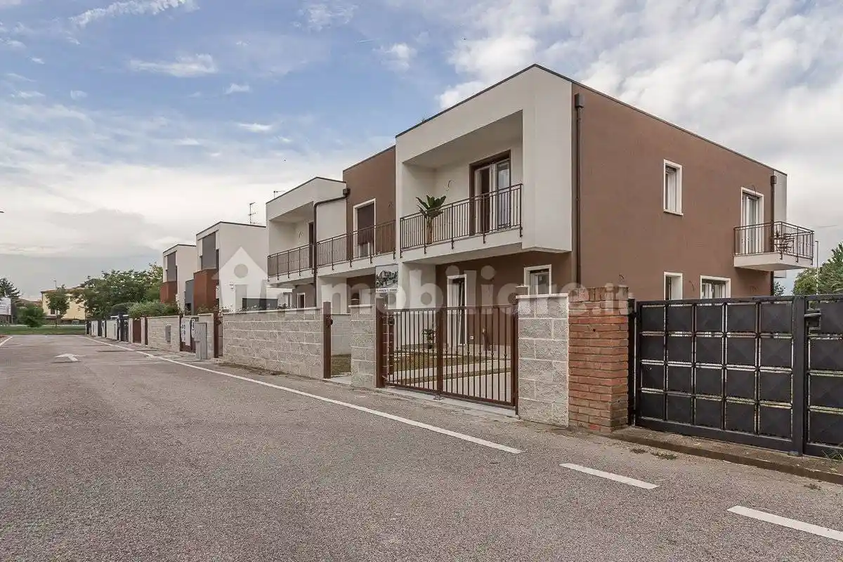 Villetta a schiera in vendita a Ferrara