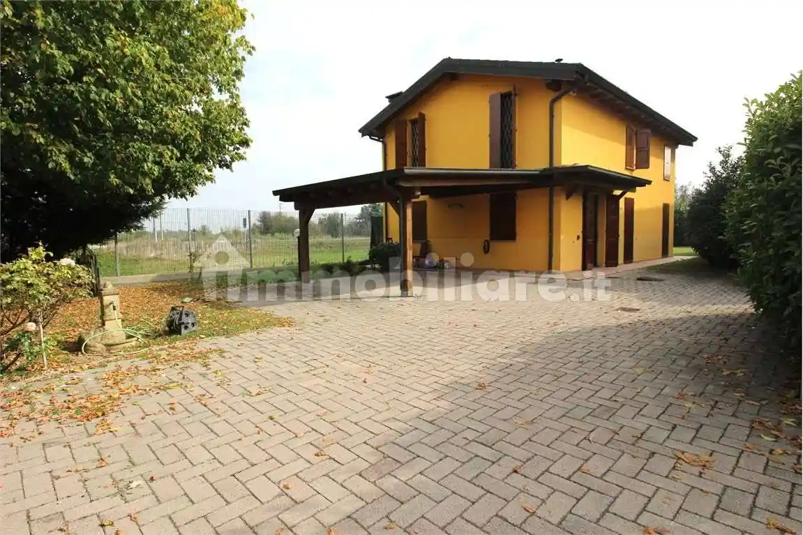 Casa indipendente in vendita a Casalgrande