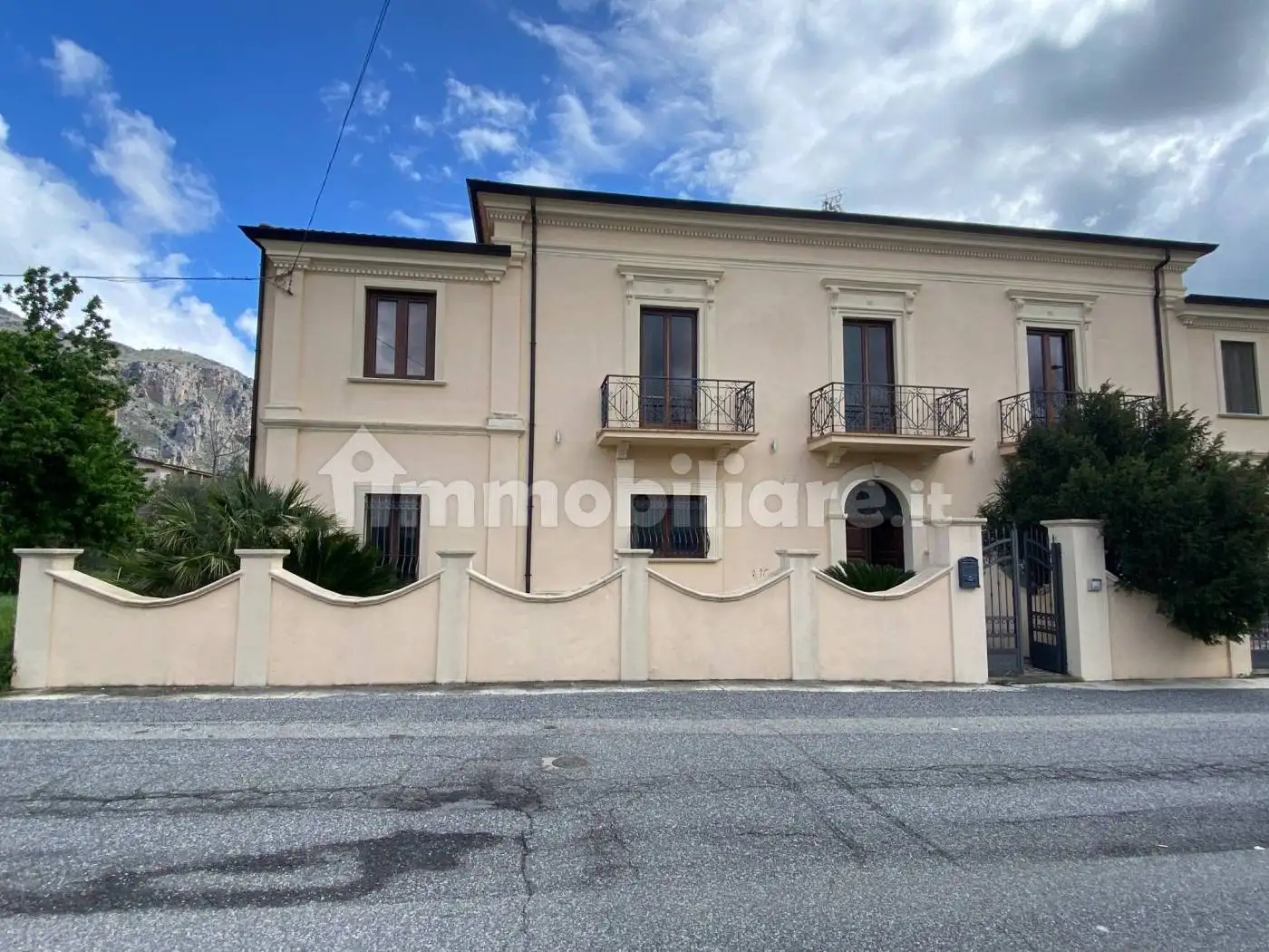 Villa in vendita a Frascineto