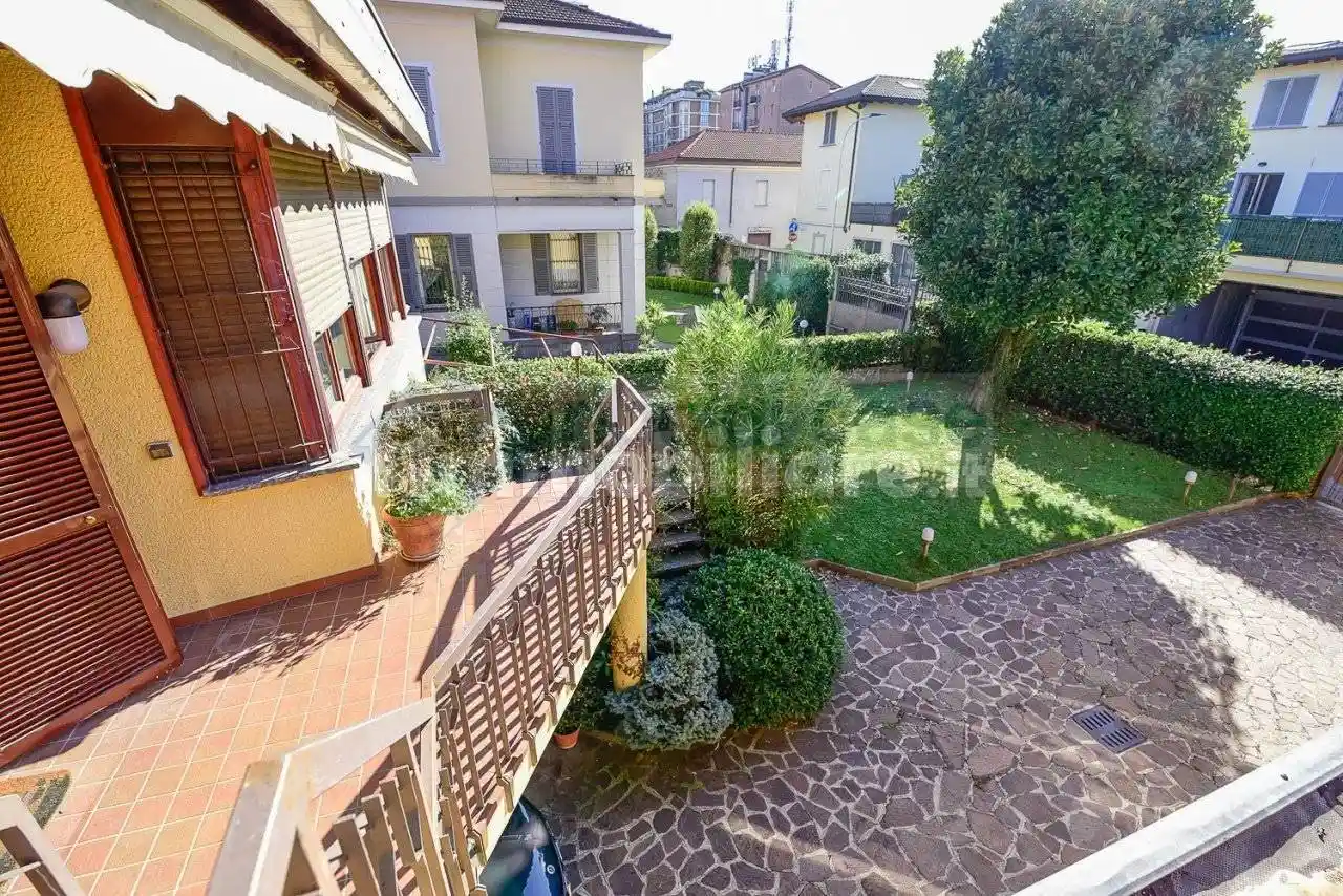 Villa unifamiliare, buono stato, 280 m², Umberto I - Garibaldi, Seregno - foto 5