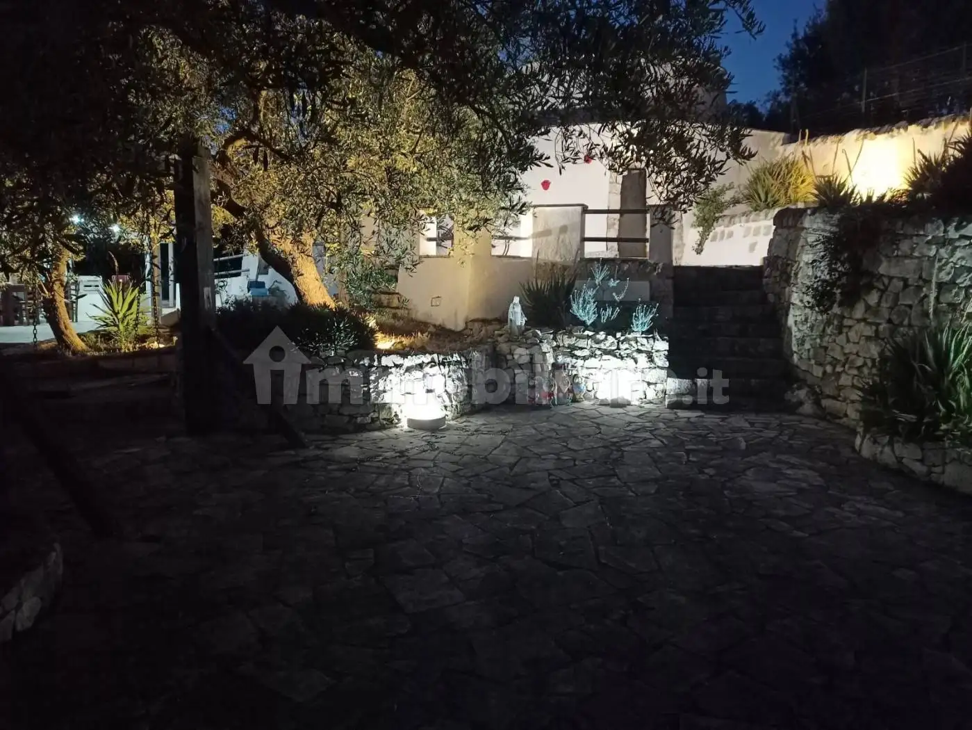 Trullo Contrada Badessa, Campanile, Fumarola, Cavalleriza, Ostuni - foto 2