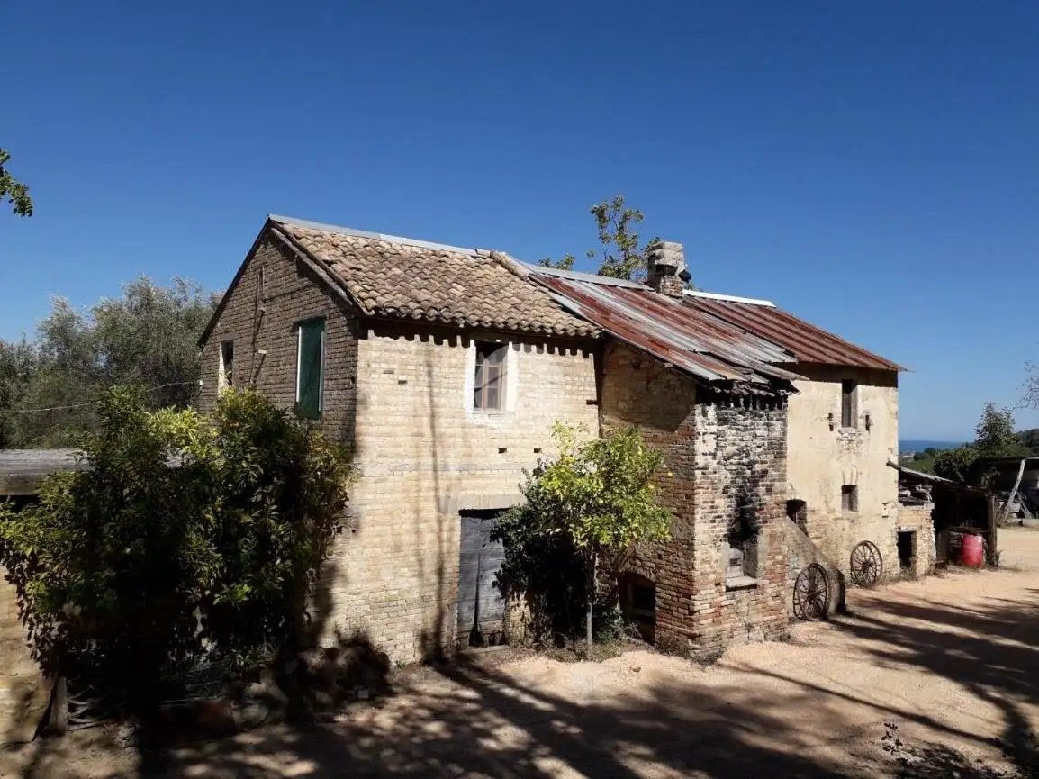 Rustico - Casale in vendita a Montefiore dell'Aso