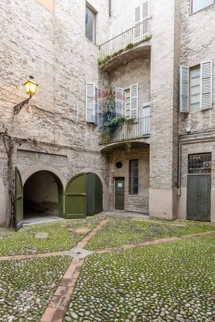 Appartamento in vendita a Parma