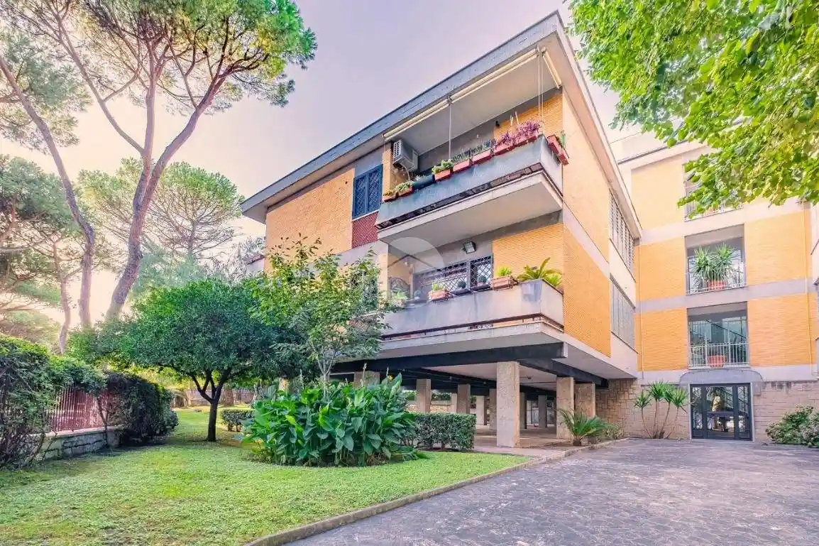 Appartamento in vendita a Roma