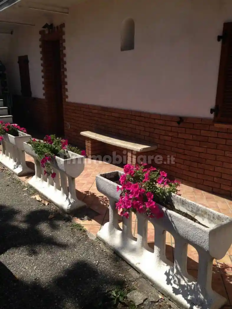 Appartamento in affitto a Laveno-Mombello