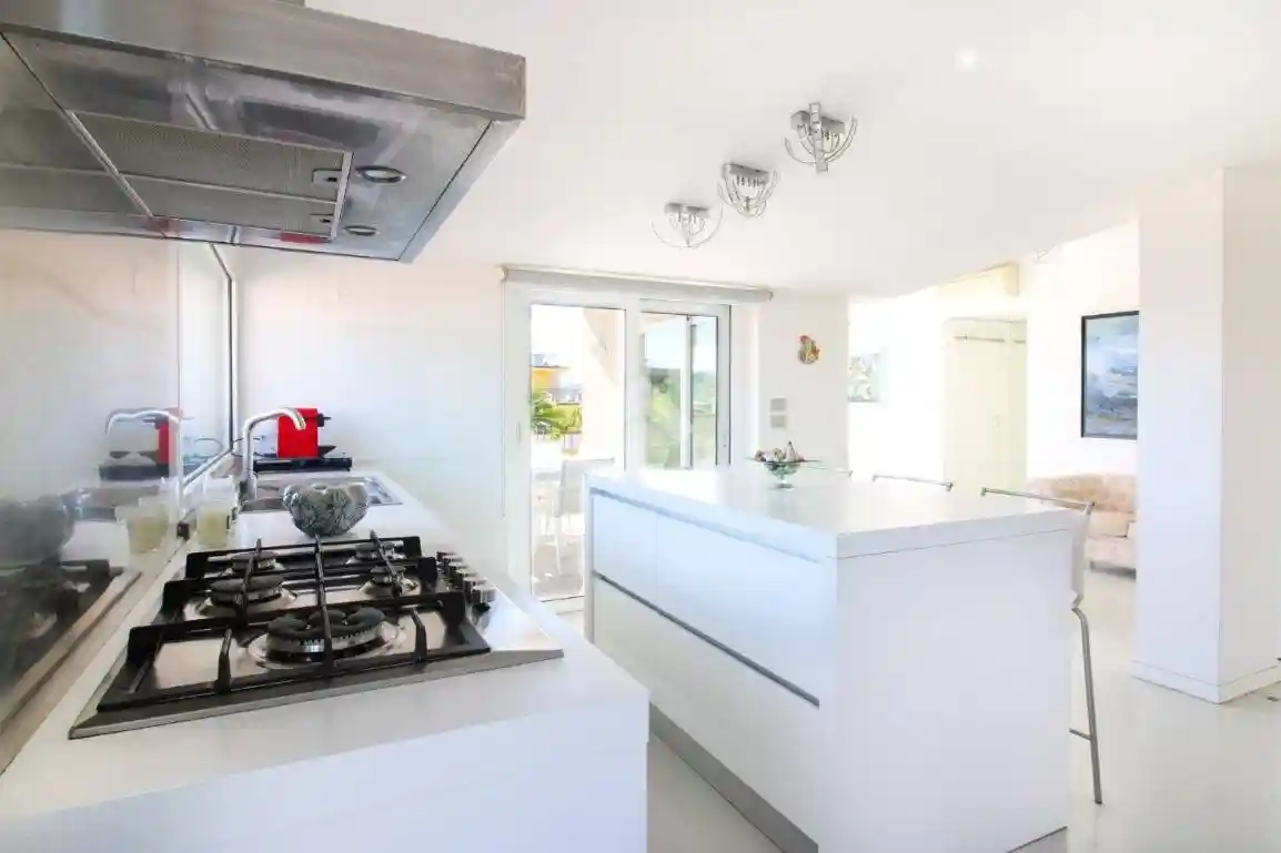 Quadrilocale via Ticino 8, Lungomare Marconi, Alba Adriatica - foto 3