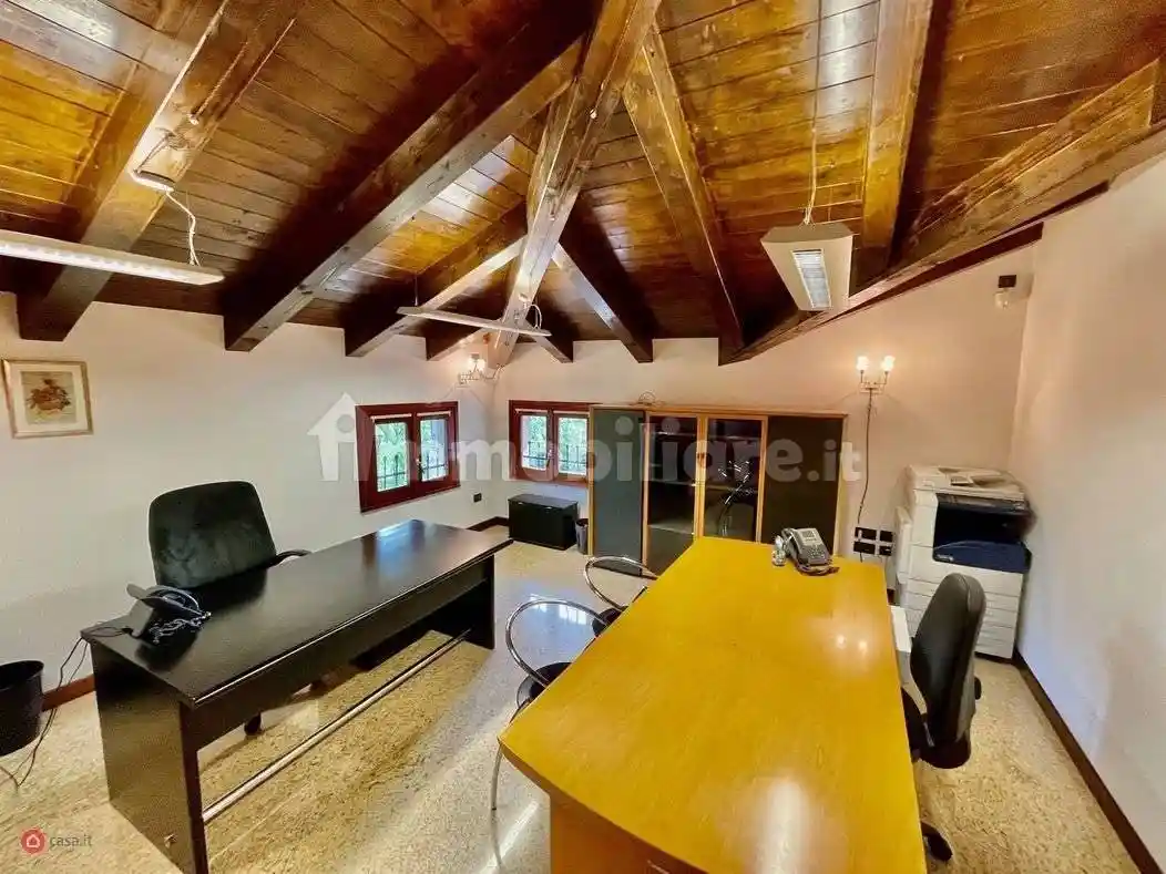 Palazzo - Edificio in Affitto - foto 5