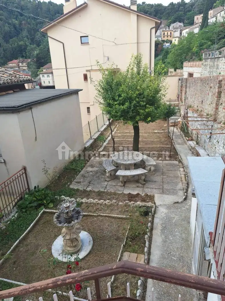 Terratetto unifamiliare via Guglielmo Marconi 13, Centro, Arcevia