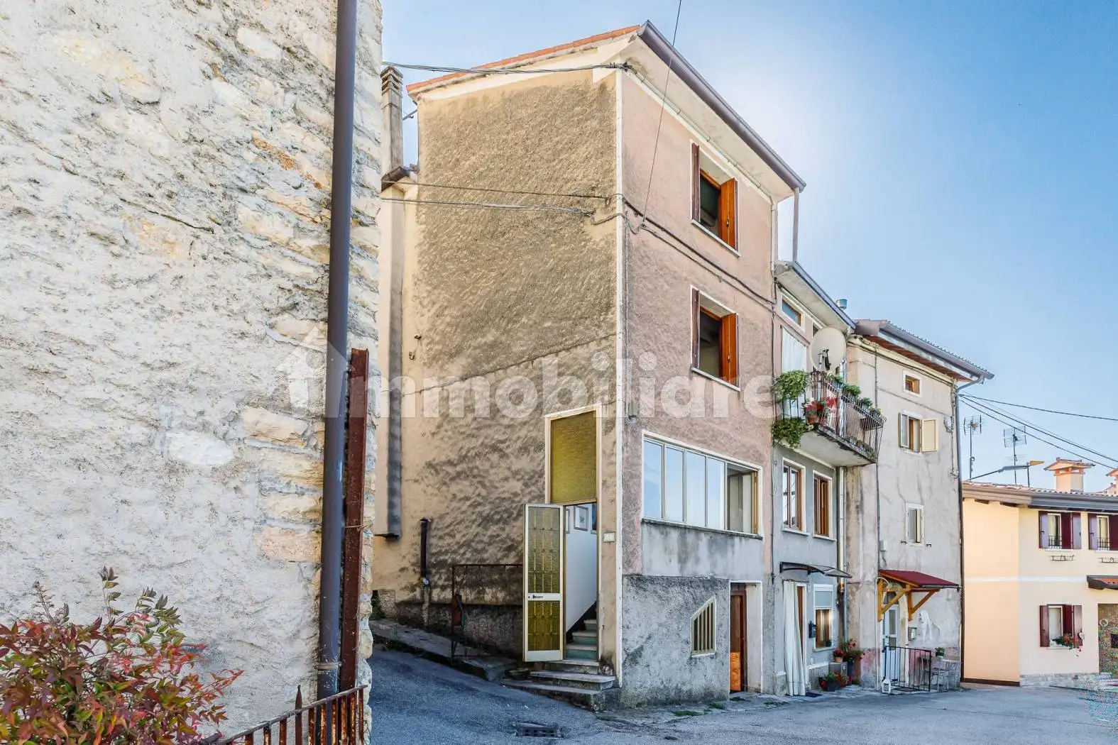 Casa indipendente in vendita a Lugo di Vicenza