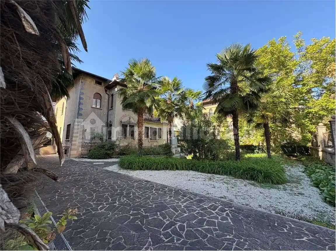 Villa unifamiliare 1000 m², Semicentro, Trento - foto 2