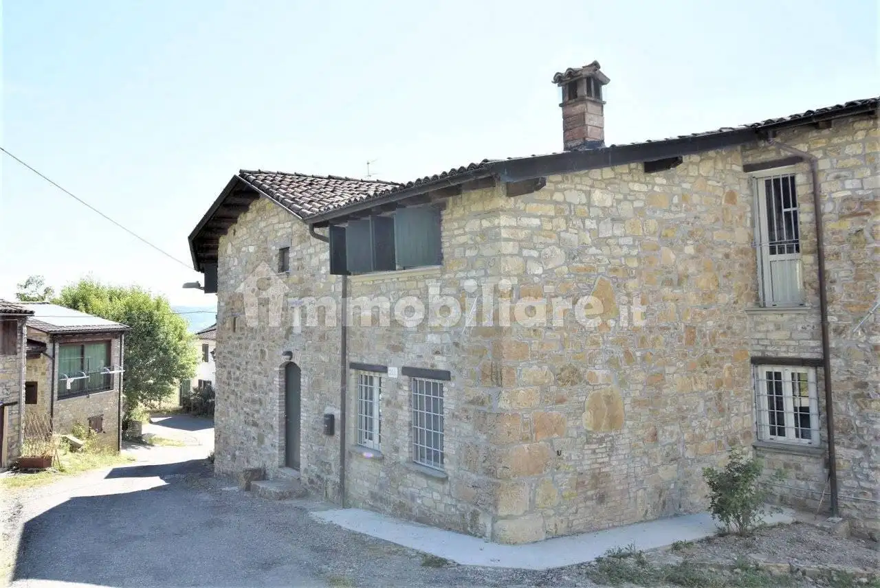 Casa indipendente in vendita a Bobbio