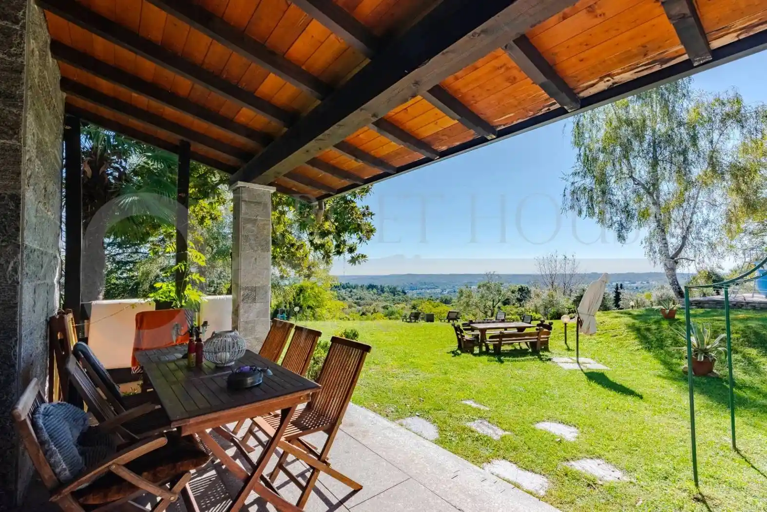 Villa in vendita a Arona