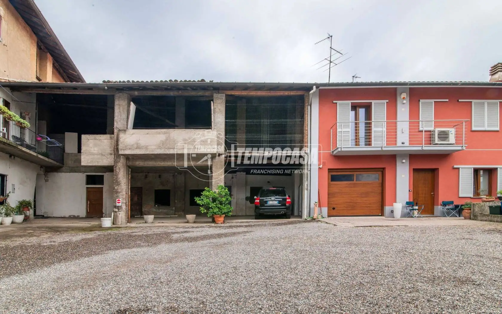 Appartamento in vendita a Fenegrò