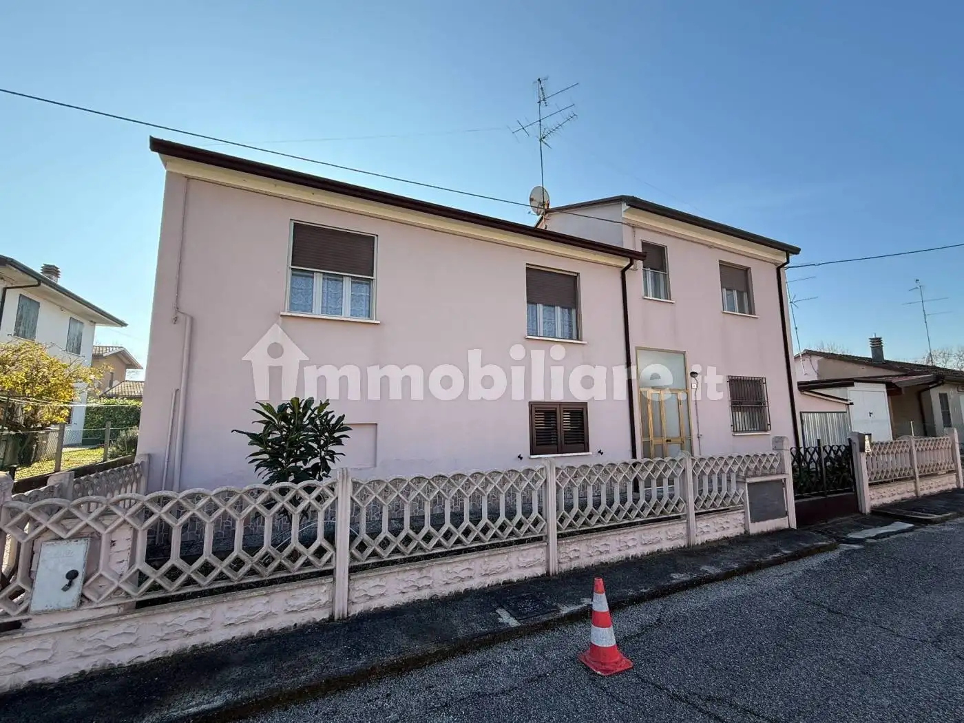 Villa in vendita a Argenta