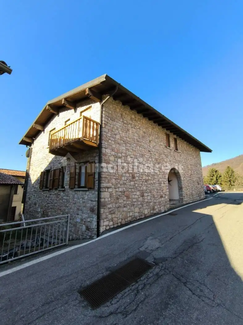 Appartamento in vendita a Grone