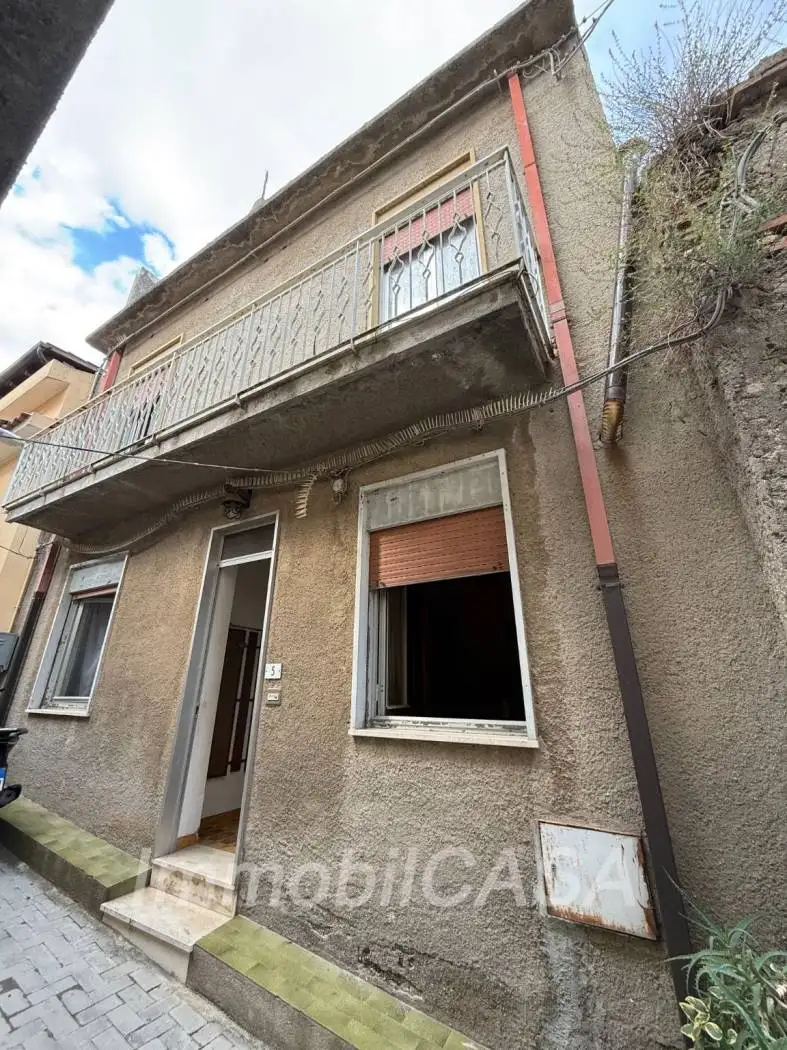 Casa indipendente in vendita a Roccavaldina