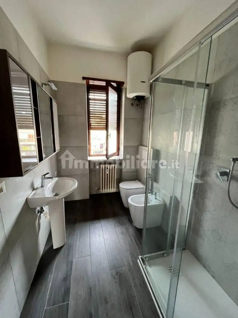 Trilocale viale Vittorio Veneto 11, Centro, Chivasso - foto 4