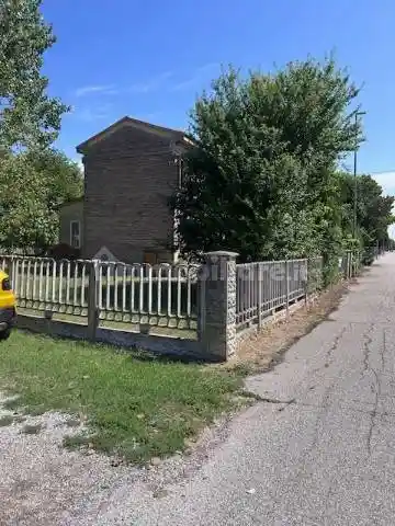 Terratetto unifamiliare via Coronella, San Martino, Ferrara - foto 4