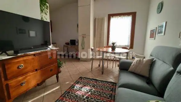 Appartamento in vendita a Nove