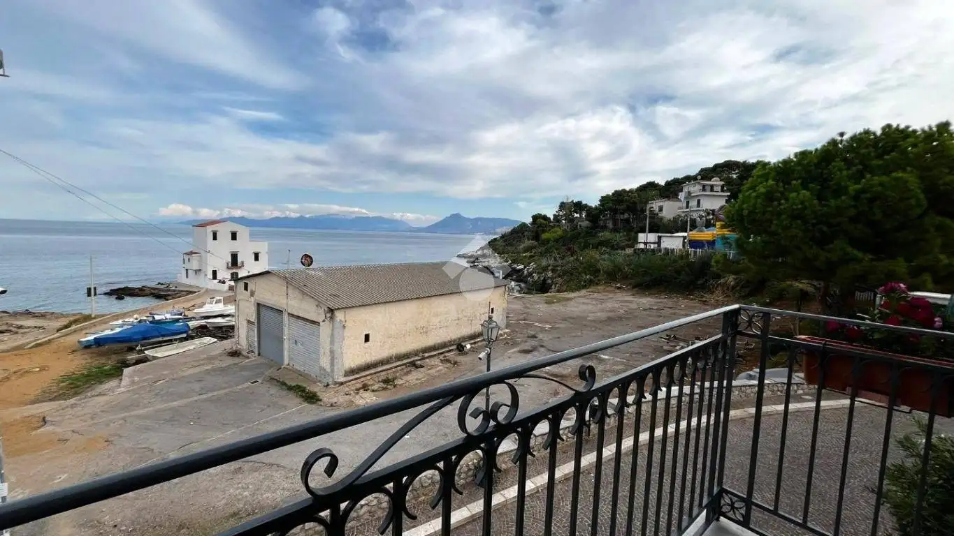 Appartamento in affitto a Santa Flavia