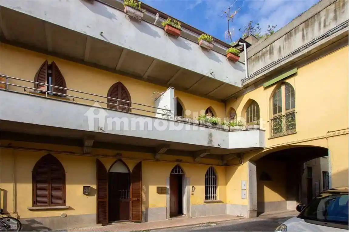 Casa indipendente in vendita a Varedo