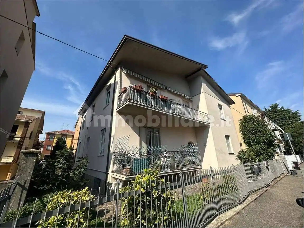 Appartamento in vendita a Piacenza