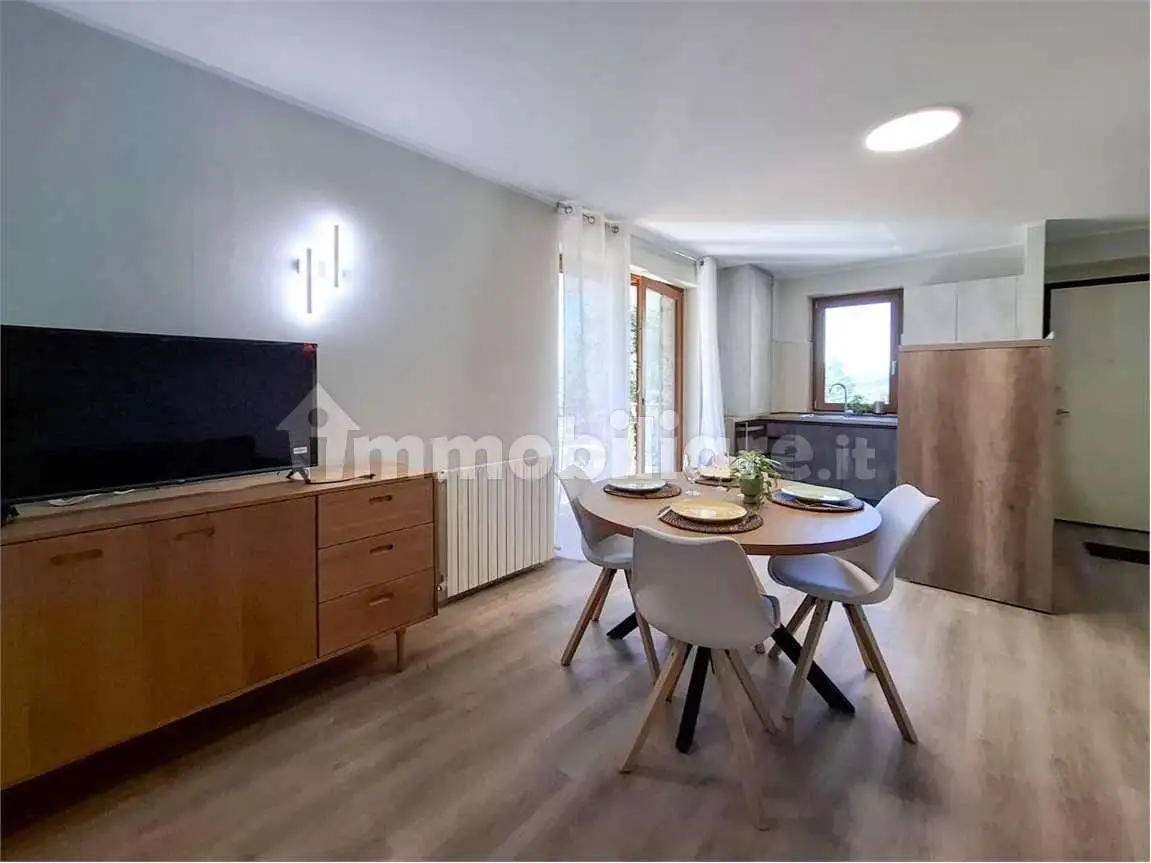 Trilocale via Volta, Centro, Castione della Presolana - foto 2