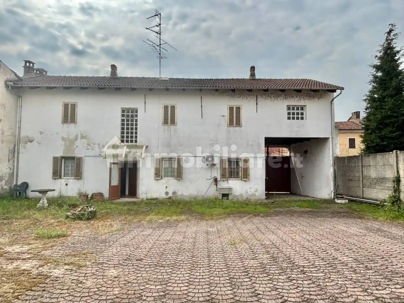 Casa indipendente in vendita a Vercelli