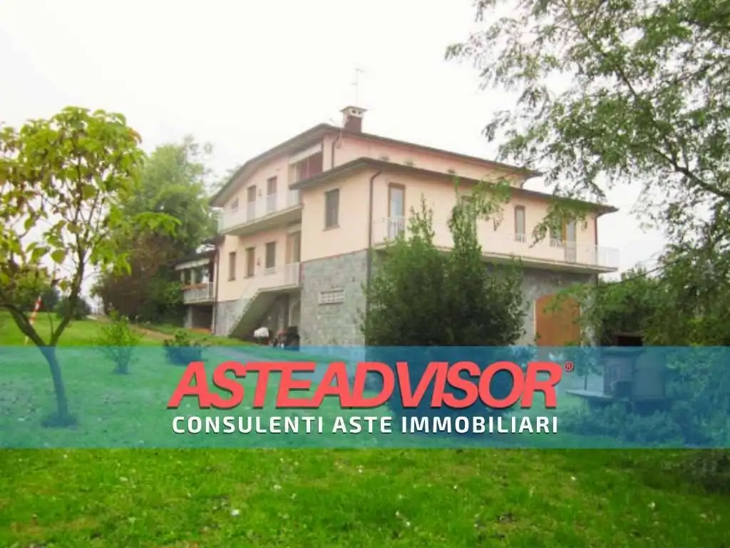 Villa in asta a Castana