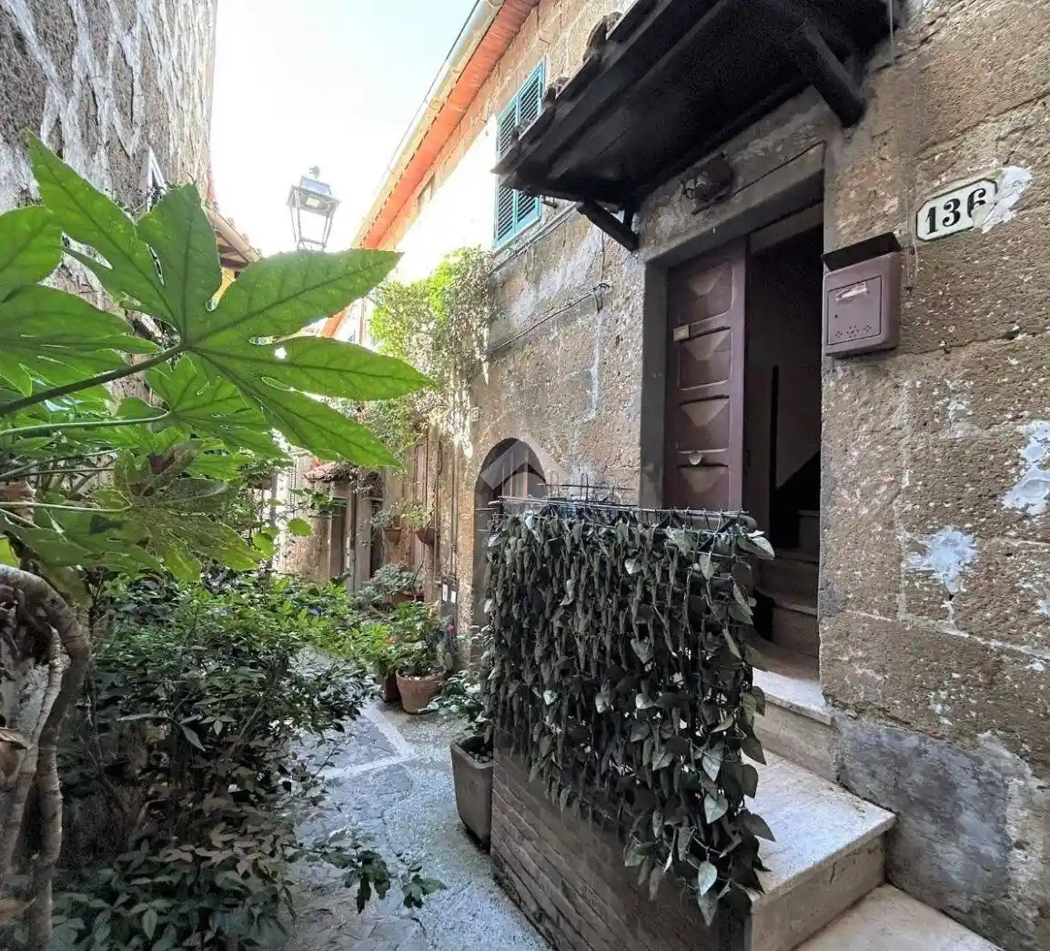 Quadrilocale via Giovan Battista Passeri 135, Farnese - foto 2