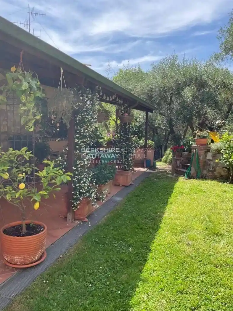 Rustico - Casale in vendita a Massarosa