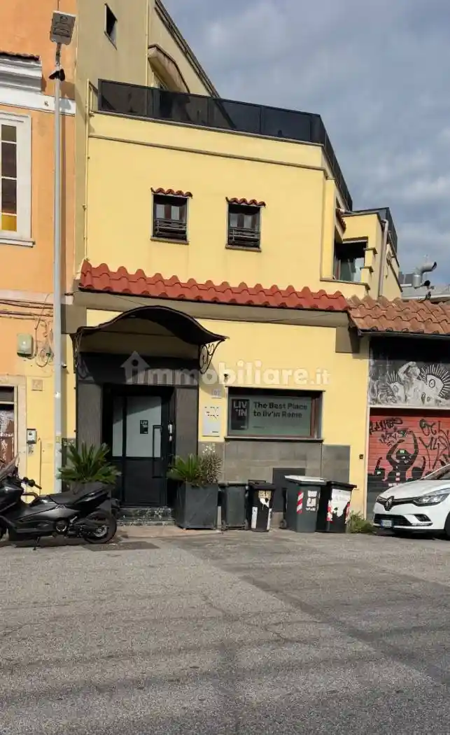 Casa indipendente in affitto a Roma