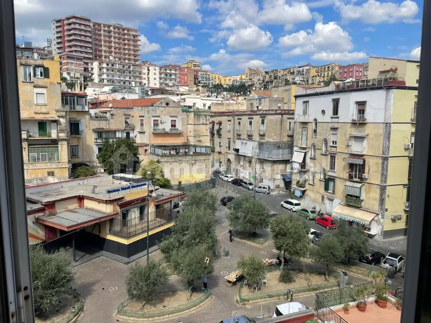 Appartamento in vendita a Napoli