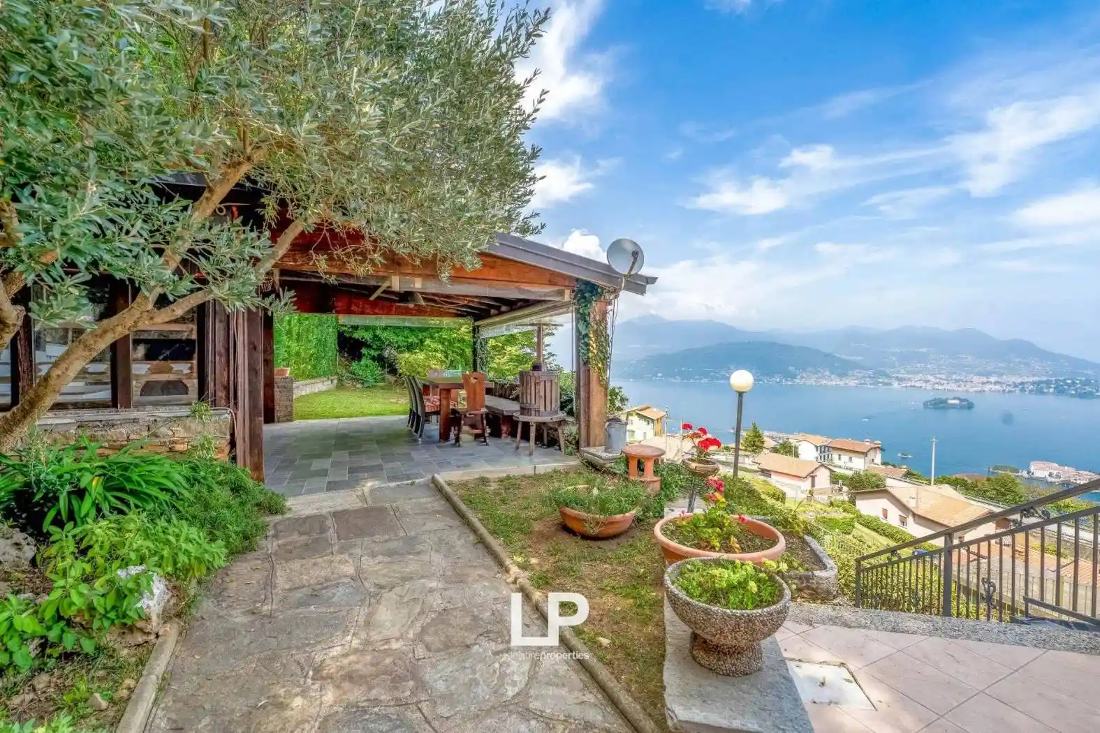 Villa in vendita a Stresa