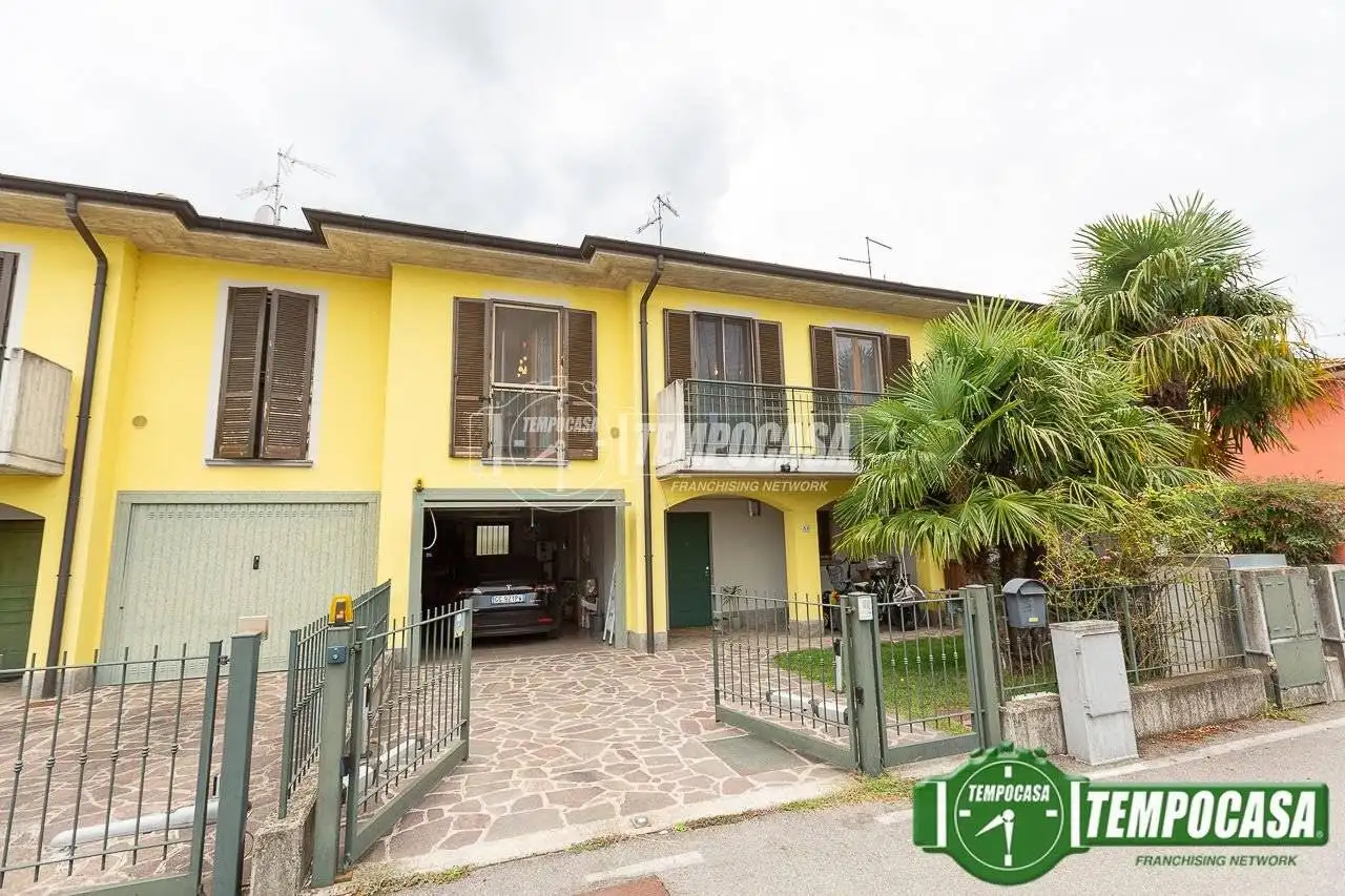 Villetta a schiera in vendita a Romanengo