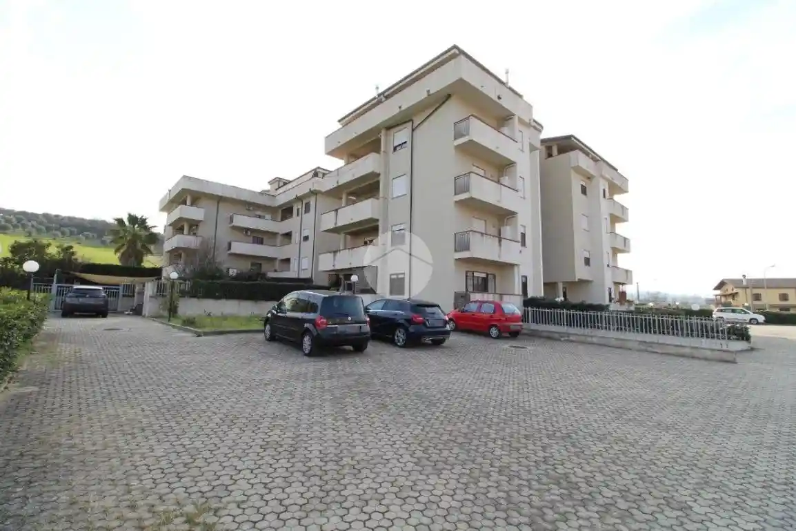 Appartamento via Nicola Misasi 2, Montalto Uffugo - foto 2