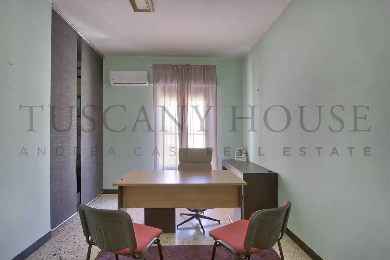 Appartamento buono stato, quarto piano, Porta Santo Spirito - Stazione, Arezzo - foto 3