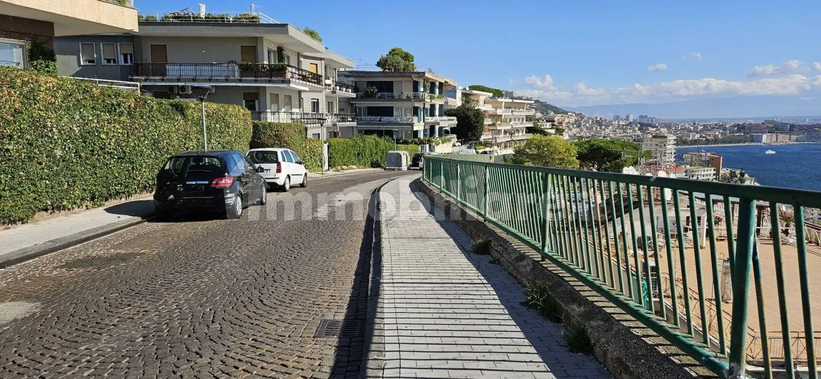 Appartamento in vendita a Napoli