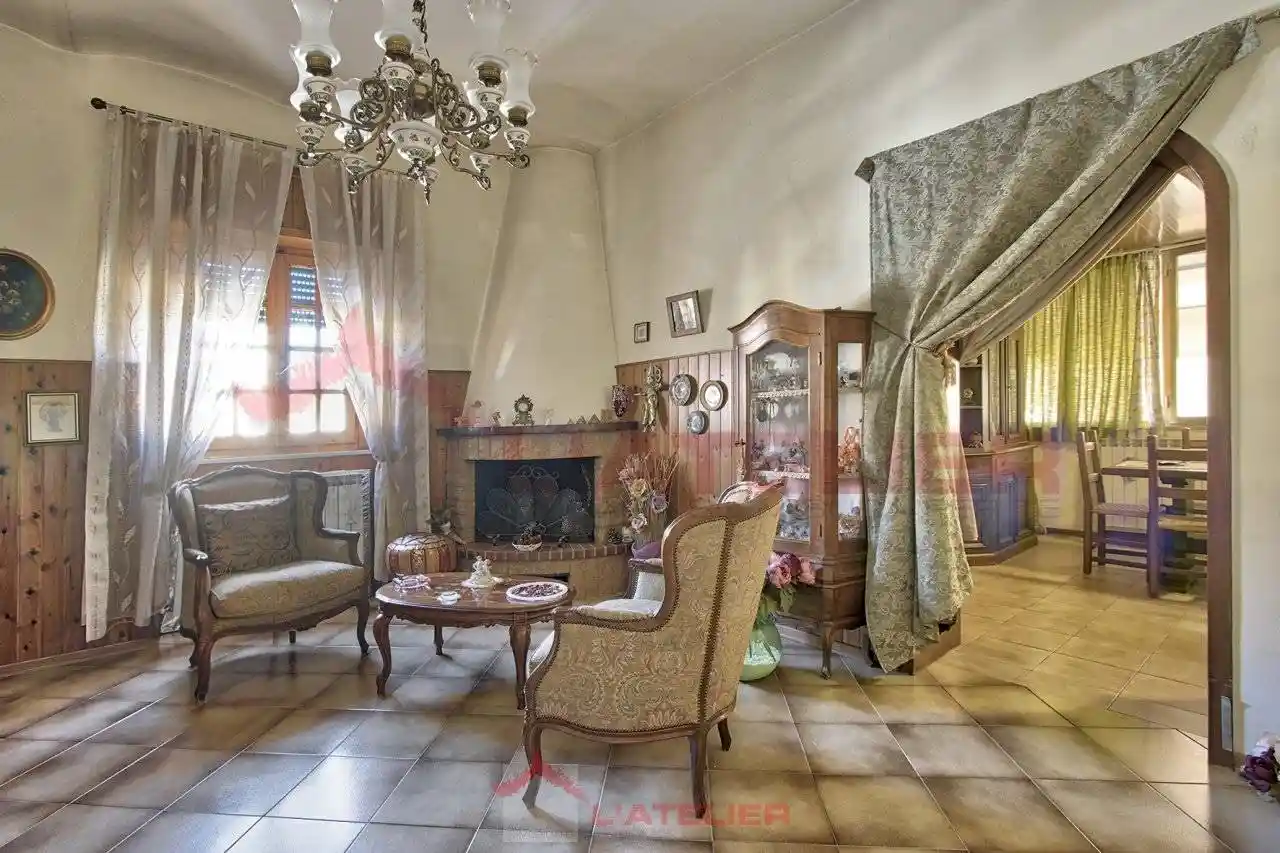 Villa in vendita a Arezzo