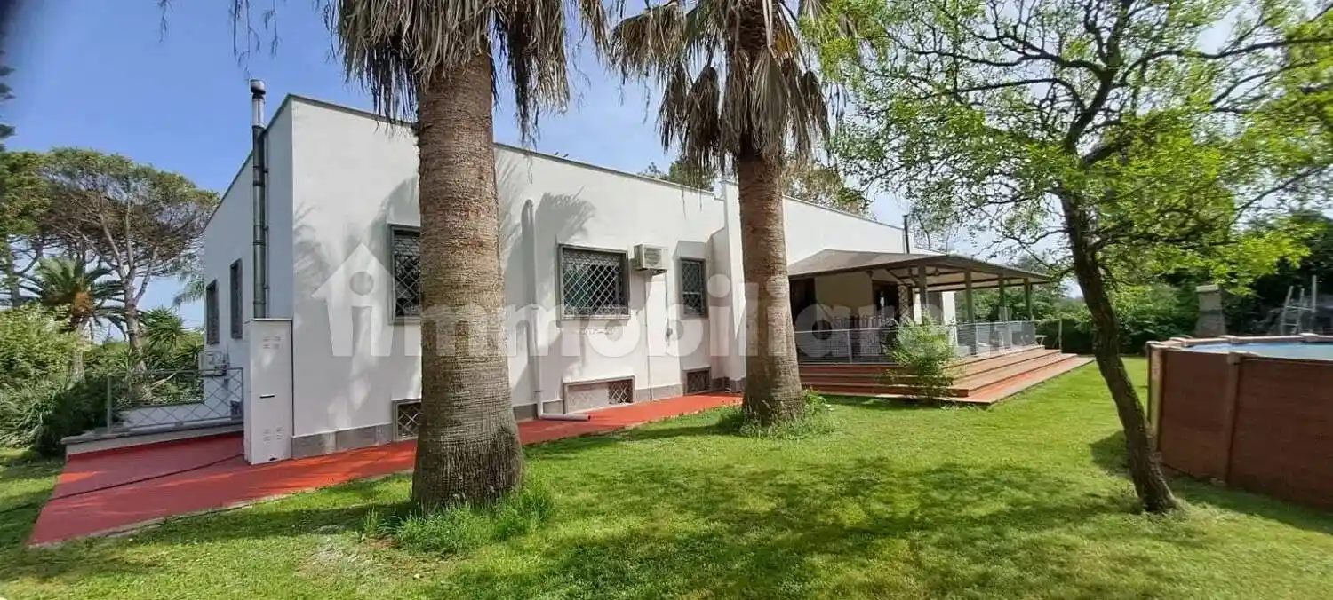 Villa in vendita a Cisterna di Latina