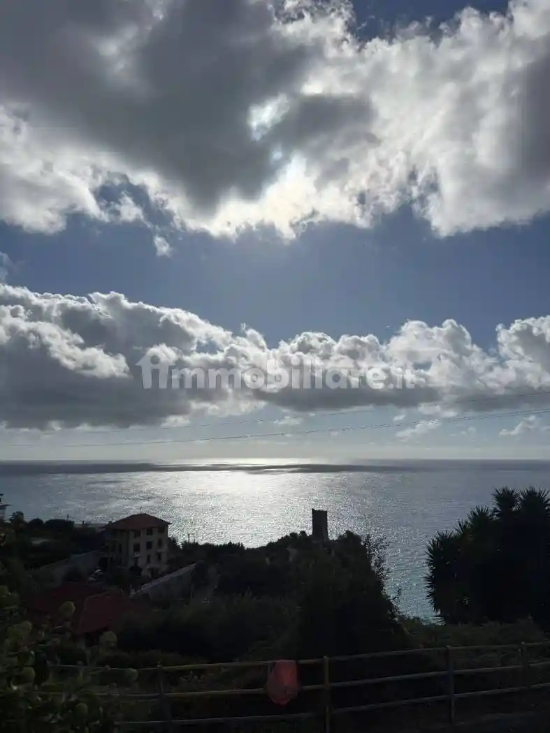 Villa in affitto a Finale Ligure