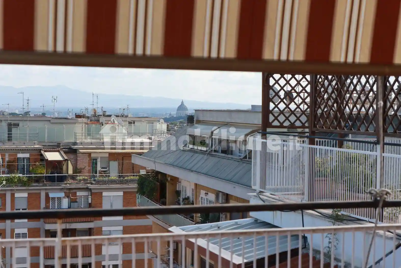 Attico via della Pineta Sacchetti 438, Gemelli - Pineta Sacchetti, Roma - foto 3