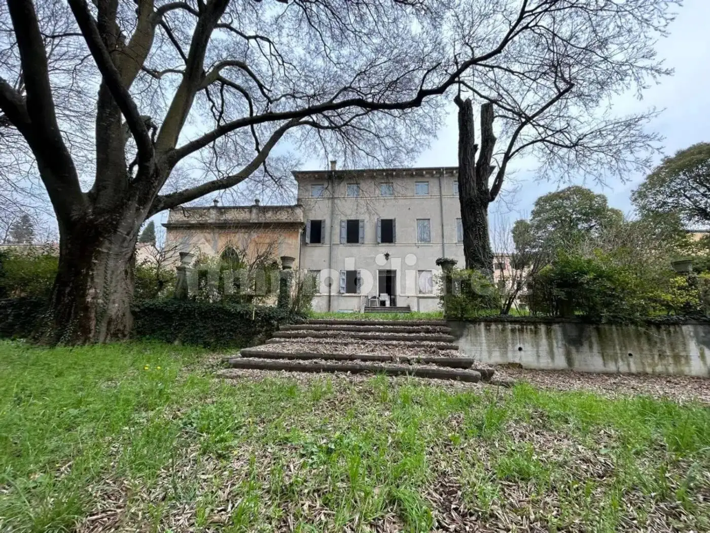 Villa in vendita a Tregnago