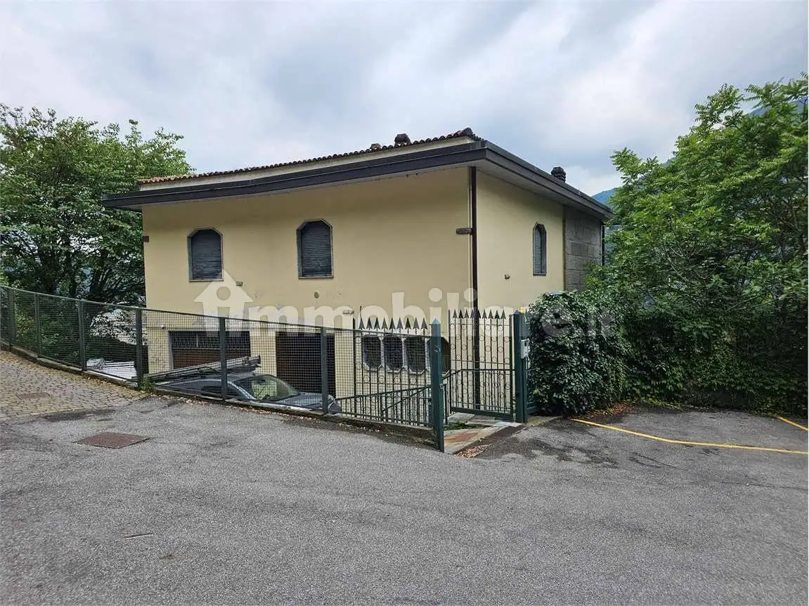 Appartamento in affitto a Blevio