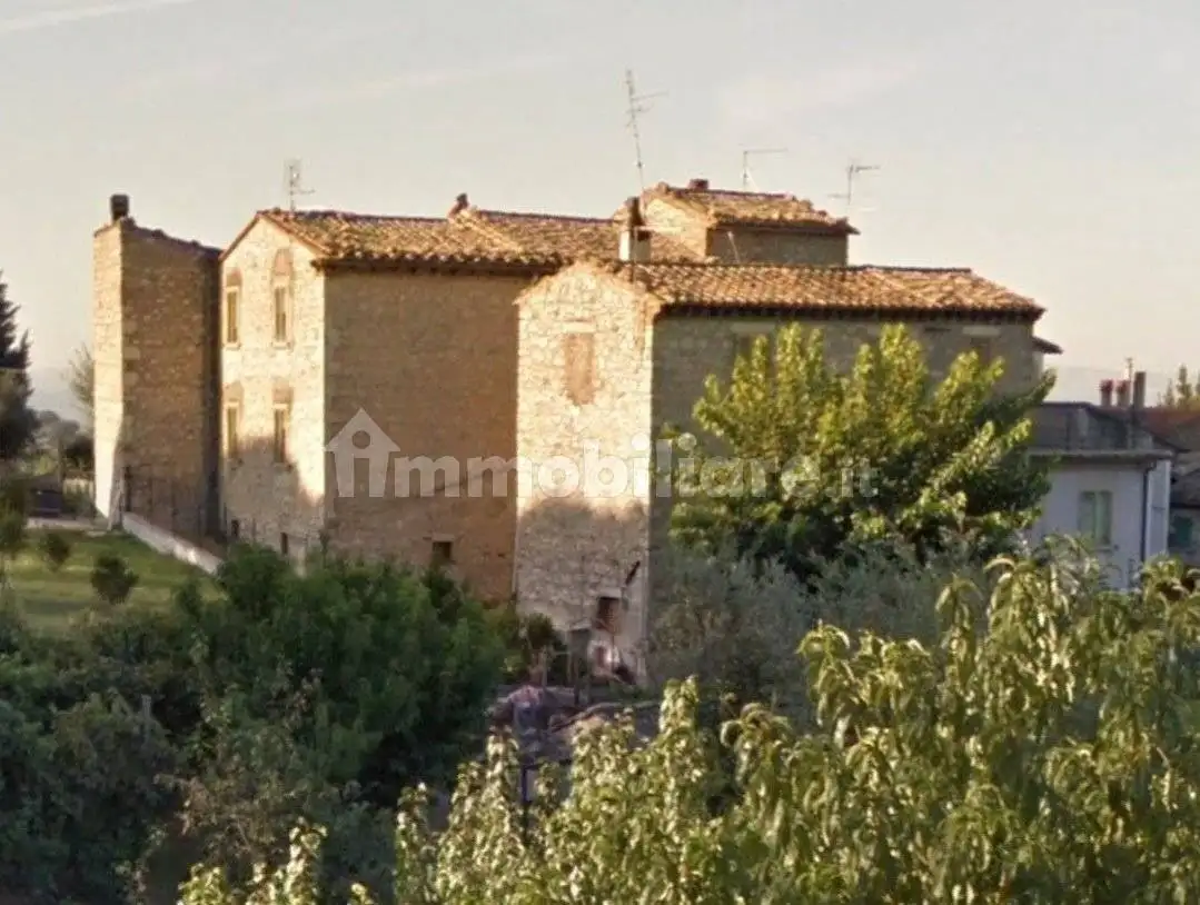 Rustico - Casale in vendita a Guardea